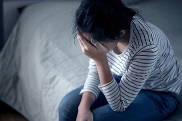 Hôn nhân đang hạnh phúc, bỗng bên bờ đổ vỡ khi chồng dắt về nhà một đứa trẻ lạ-2