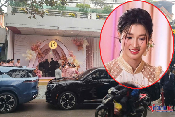 Anh chồng kín tiếng của Á hậu Phương Nhi xuất hiện trong đám hỏi, phong thái đúng chất cậu cả” của tỷ phú giàu nhất Việt Nam-4