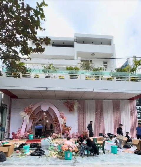 Gia thế của Á hậu Phương Nhi và cận cảnh ngôi nhà 3 tầng bề thế ở trung tâm TP. Thanh Hóa-6