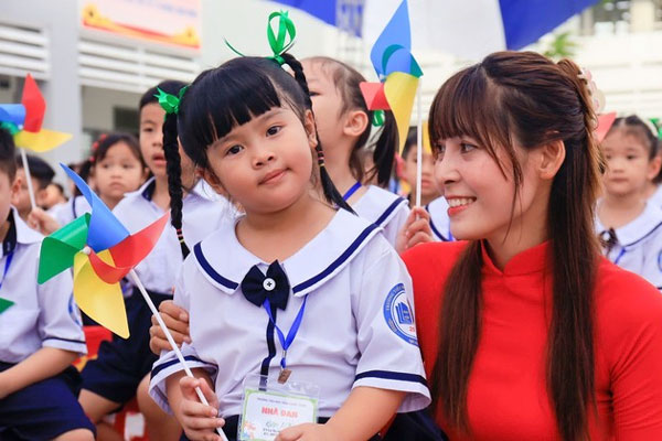 Loạt trường ĐH công bố mức thưởng Tết, giảng viên có thể nhận đến 70 triệu đồng-2