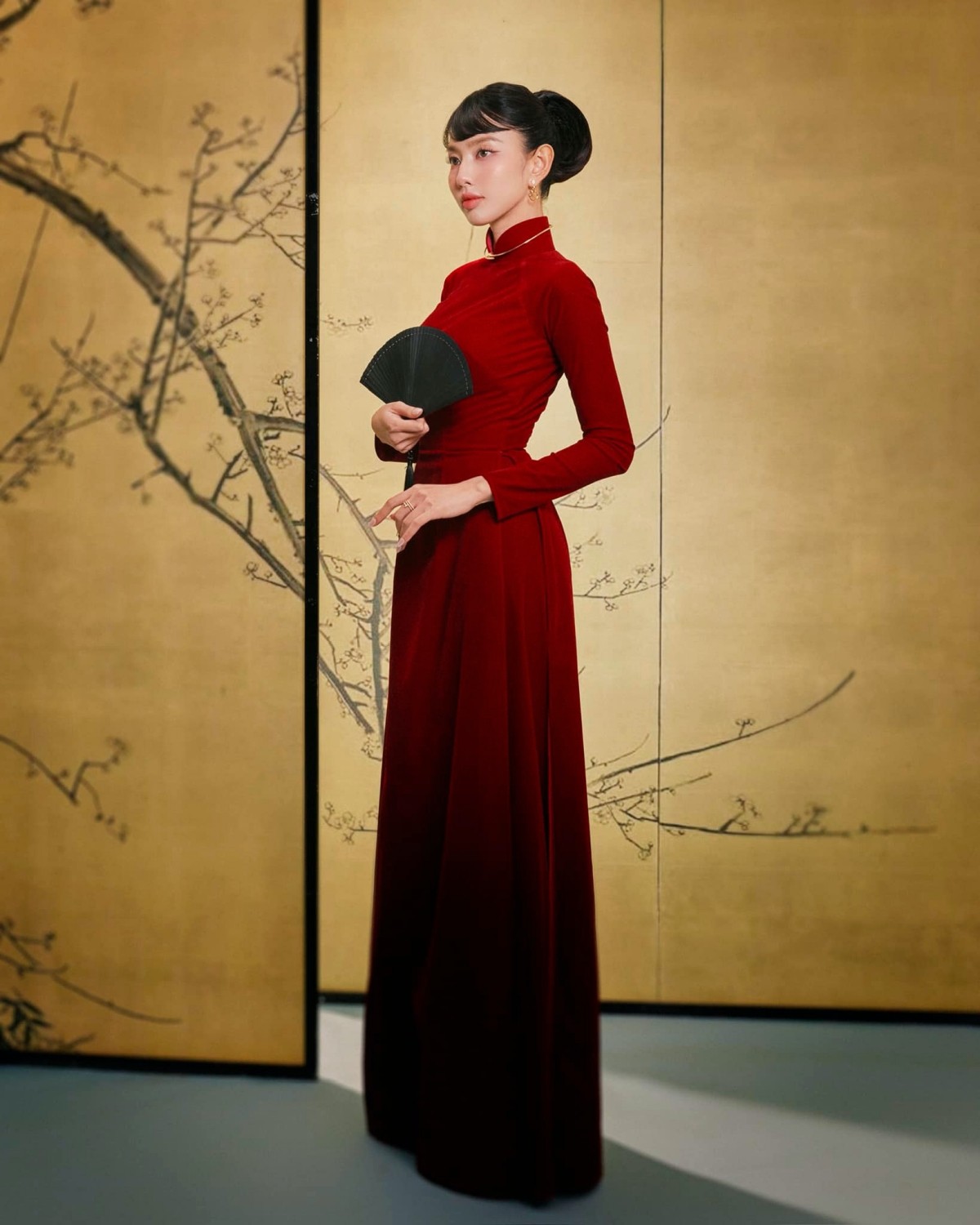 Dàn Hoa hậu chọn áo dài cho các sự kiện cuối năm: Thanh Thủy xinh như công chúa mùa Xuân-6