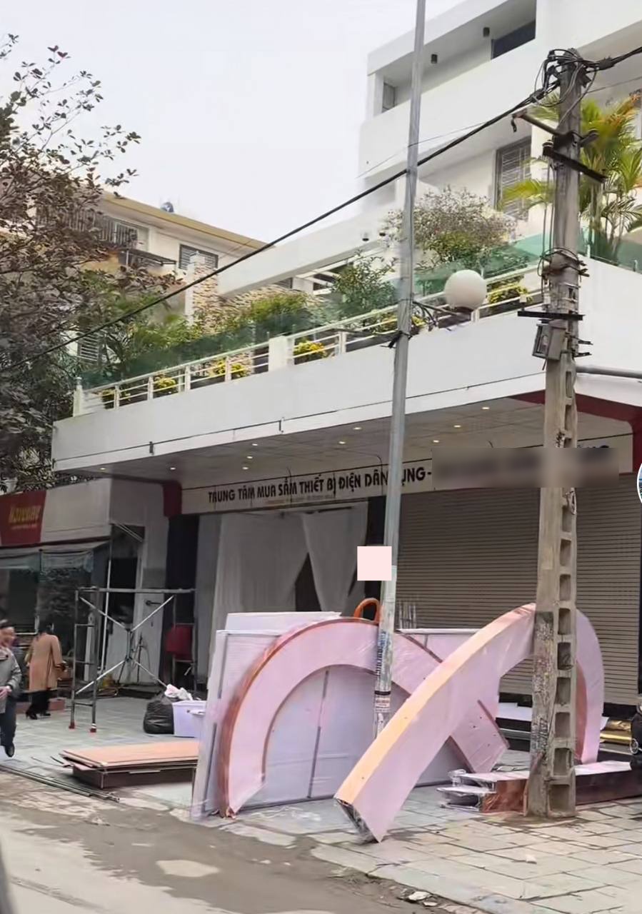 Cảnh tượng diễn ra sau đính hôn với con trai tỷ phú làm lộ rõ gia thế của Á hậu Phương Nhi-1