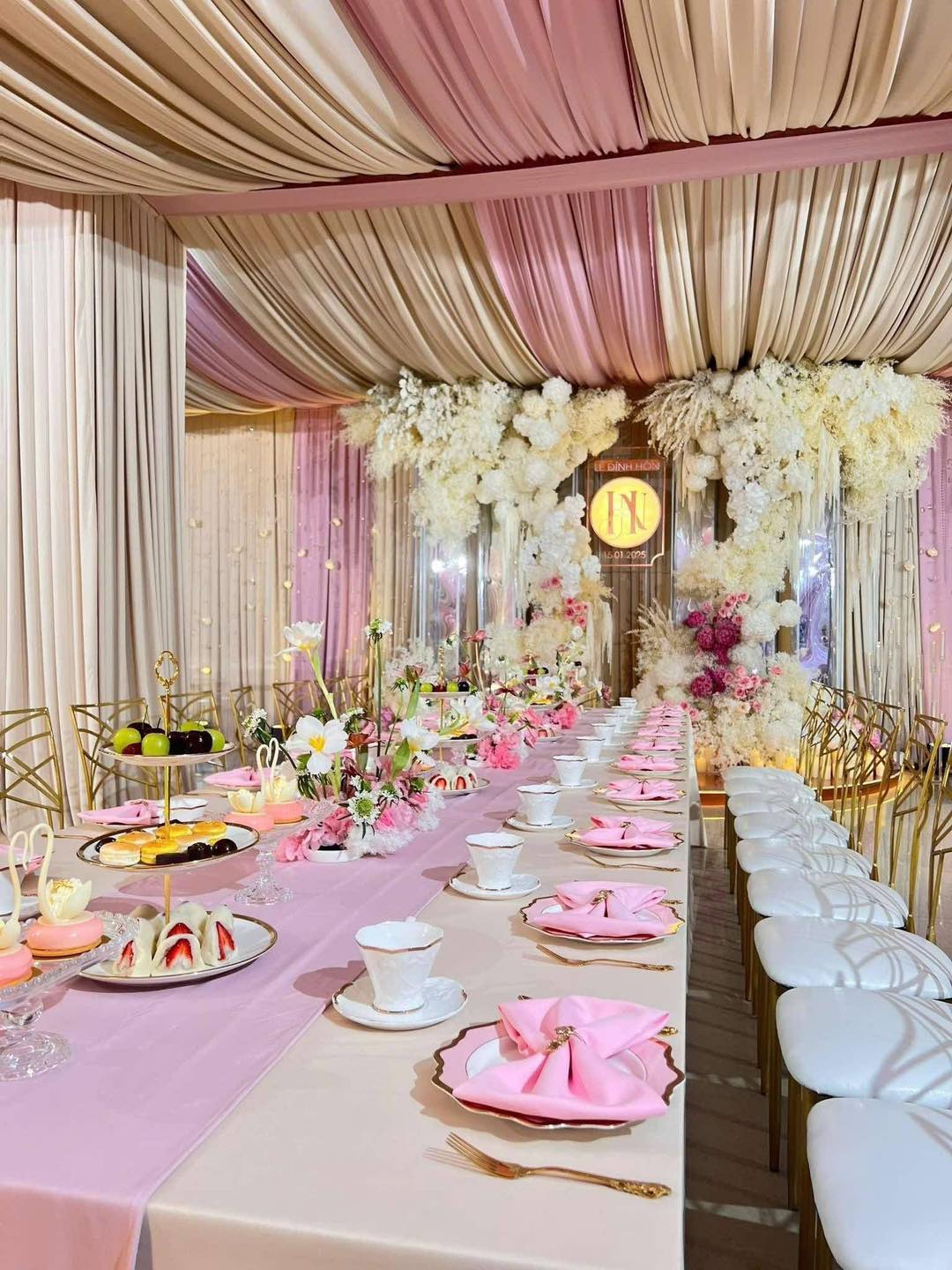 Cảnh tượng diễn ra sau đính hôn với con trai tỷ phú làm lộ rõ gia thế của Á hậu Phương Nhi-3