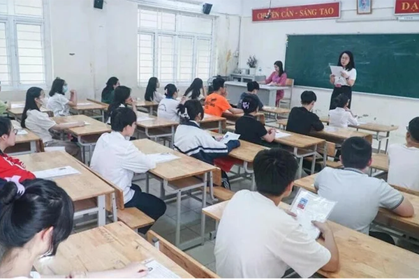 Tràn lan dạy thêm, học thêm: Phụ huynh chạy đua vì sợ con thua thiệt-3