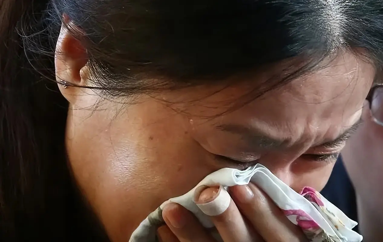 Người phụ nữ cho hàng xóm vay 1,6 tỷ đồng, cận Tết đến đòi, đối phương không trả còn kiện ra tòa: Cô phải bồi thường 1,7 tỷ đồng-1