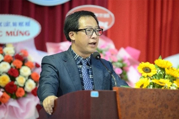 Công an khám xét nơi làm việc, chỗ ở của Giám đốc Đại học Huế Lê Anh Phương-3