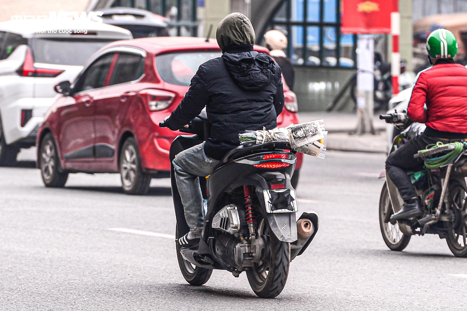 Lắp camera phạt nguội, tài xế che biển số phóng ngược chiều tại nút giao 4 tầng-10