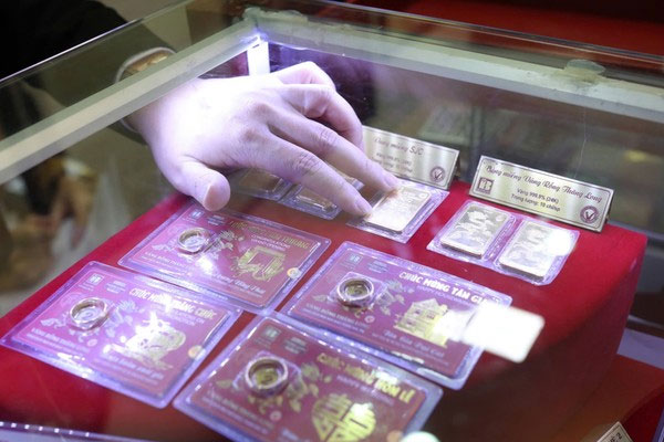 Chưa nghỉ Tết, cửa hàng vàng đã ngóng chờ ngày vía Thần Tài-12