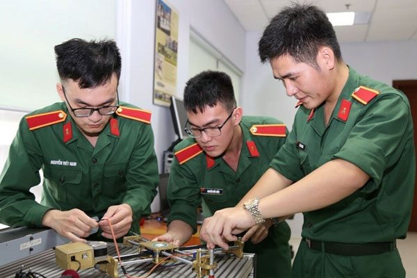 Loạt trường ngành công nghệ chốt phương án tuyển sinh 2025-6