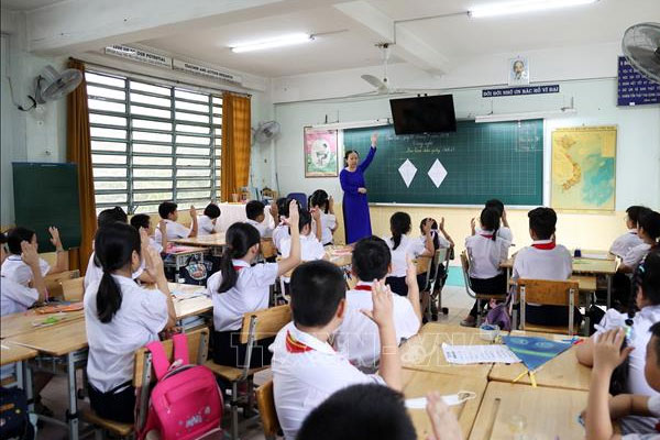 Giáo viên đã nghỉ hưu có được dạy thêm tại nhà?-2