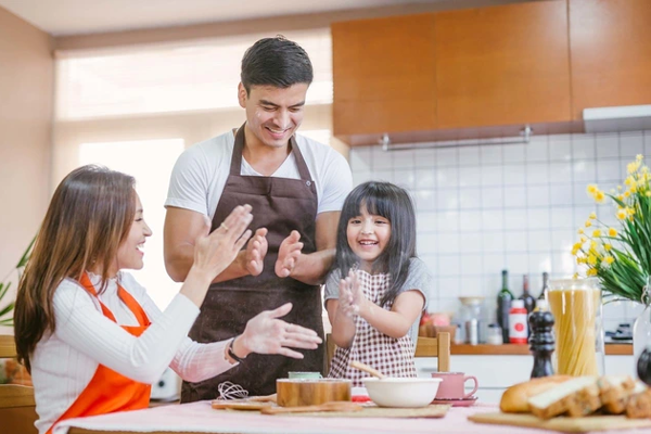 Sự vô tâm của cha mẹ có thể đẩy con gái vào tay kẻ thủ ác-3