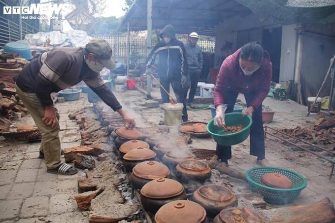 Hàng triệu đồng một niêu cá kho, khách vẫn ùn ùn chốt đơn-3