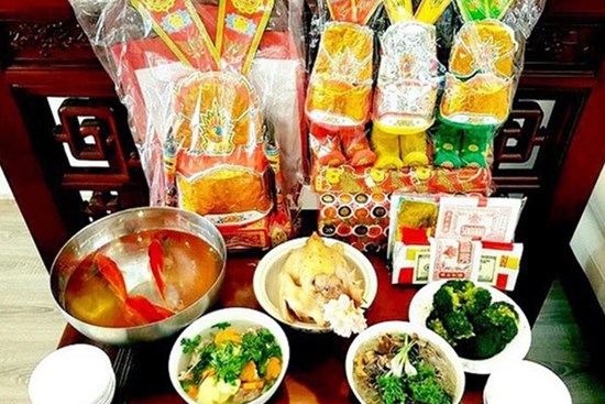 Vì sao trang phục Táo quân chỉ có áo, không có quần?