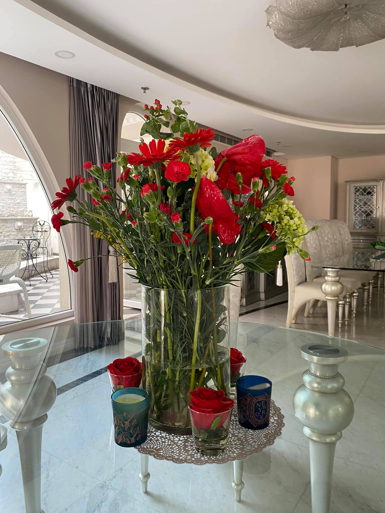 Tiệc tất niên lộng lẫy ở biệt thự hơn 1.000m2 của người đẹp không tuổi Giáng My-16