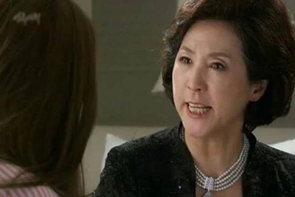 Vừa nhận thưởng Tết, con dâu chưa kịp vui đã choáng với yêu cầu của mẹ chồng-2