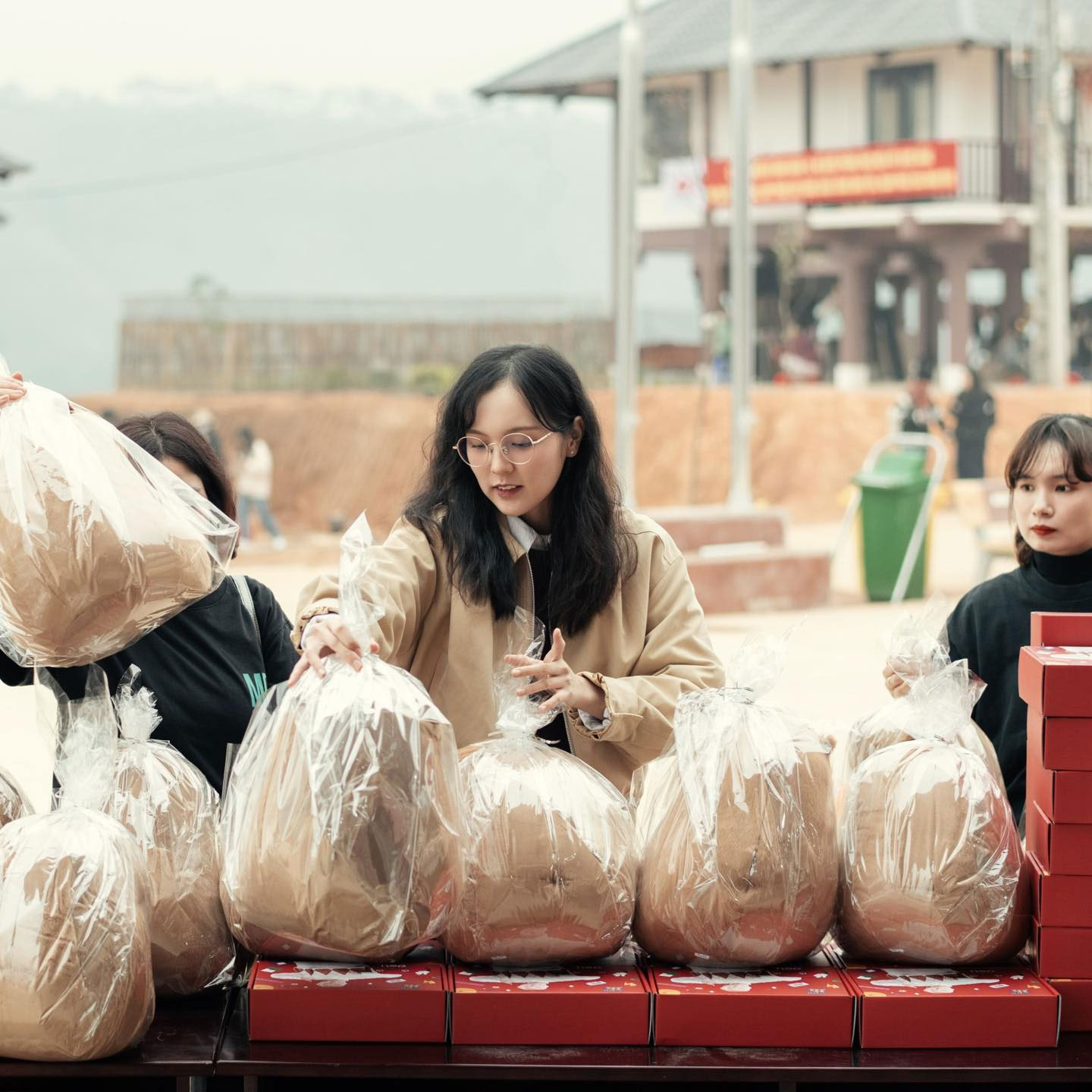 Hải Tú bất ngờ xuất hiện với khuôn mặt lạ, hoá ra đã thay đổi 1 điểm gây tranh cãi lâu nay-5