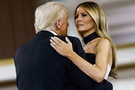 Chiếc váy báo thù của bà Melania Trump