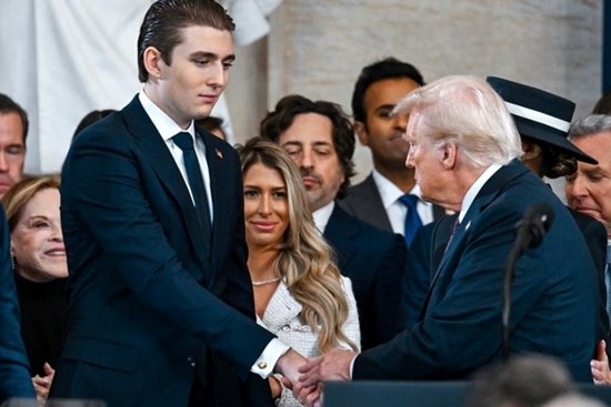 Barron Trump - biểu tượng của sự giáo dục thành công trong giới tinh hoa