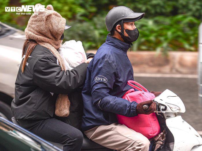 Tuyến đường huyết mạch Hà Nội tắc dài 3km trong ngày làm việc cuối cùng của năm-11