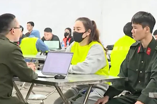 Triệt phá tổ chức lừa đảo quốc tế chiếm đoạt 1.800 tỷ đồng-2