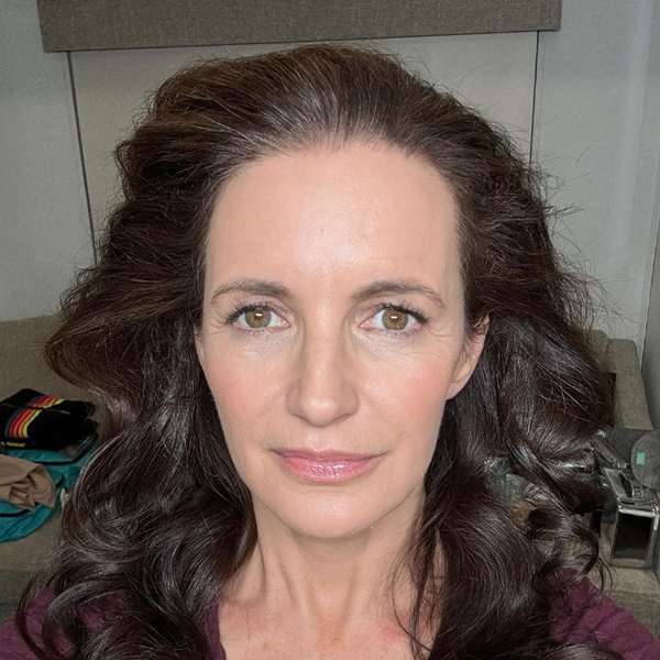 Mỹ nhân phim Sex and the City tuổi 60 có 2 bảo bối giúp mắt giảm nếp nhăn-3