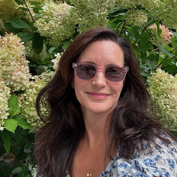 Mỹ nhân phim Sex and the City tuổi 60 có 2 bảo bối giúp mắt giảm nếp nhăn-5