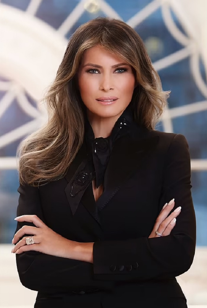 Mỹ công bố ảnh chân dung mới của Đệ nhất phu nhân Melania Trump-2