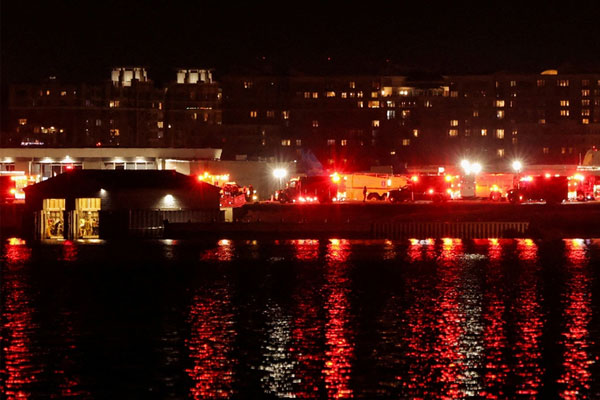 Va chạm máy bay ở Mỹ: Ít nhất 18 người thiệt mạng-2