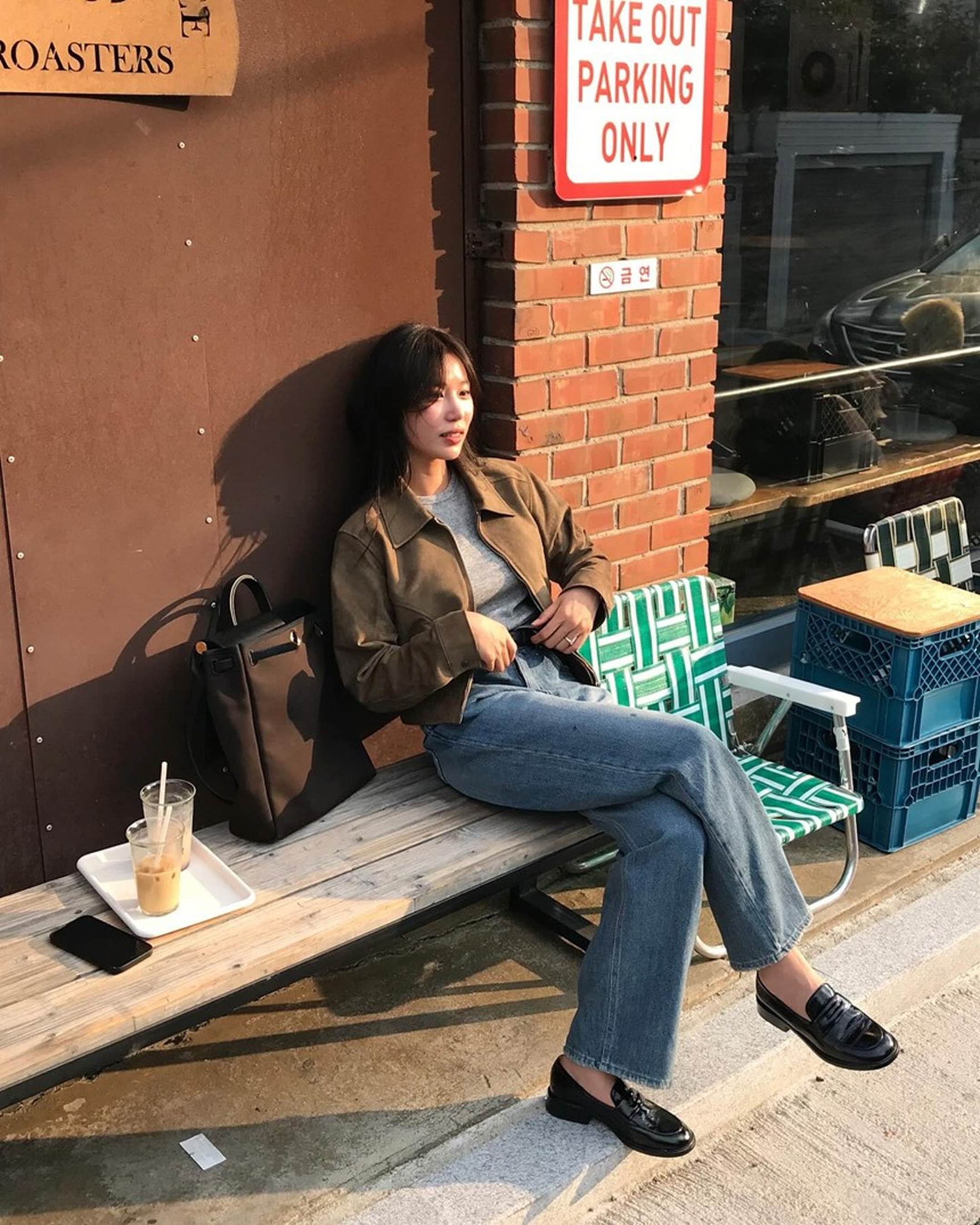 Năm mới trẻ trung hơn với 10 cách phối quần jeans-6