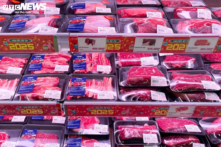 Siêu thị lại đầy ắp hàng hóa sau kỳ nghỉ Tết Nguyên đán Ất Tỵ-4