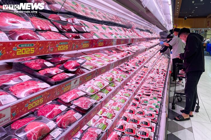 Siêu thị lại đầy ắp hàng hóa sau kỳ nghỉ Tết Nguyên đán Ất Tỵ-3