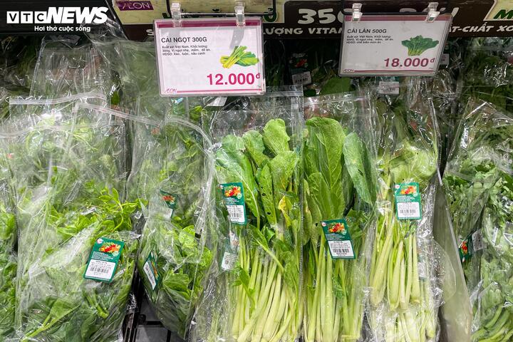 Siêu thị lại đầy ắp hàng hóa sau kỳ nghỉ Tết Nguyên đán Ất Tỵ-11