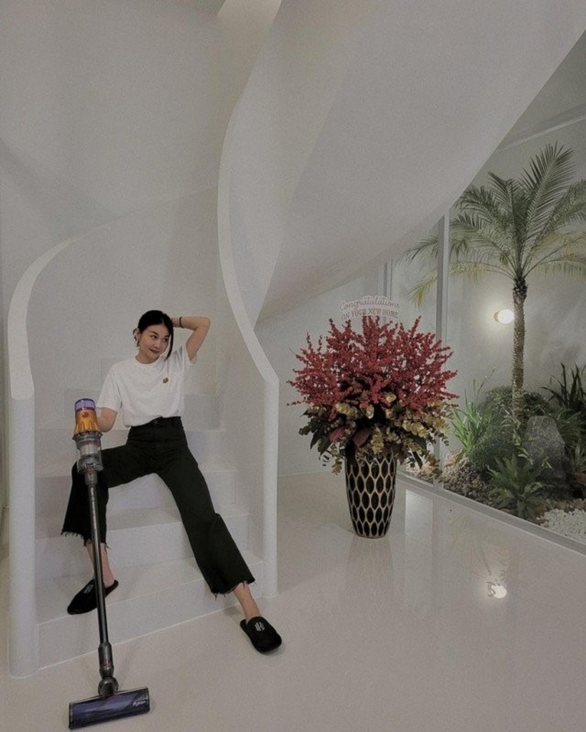Cơ ngơi triệu đô” của sao Việt: Choáng ngợp trước biệt thự bề thế như lâu đài của Thanh Hằng-6