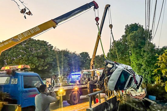 Kết quả điều tra vụ ô tô lao xuống mương nước, 7 người chết ở Nam Định
