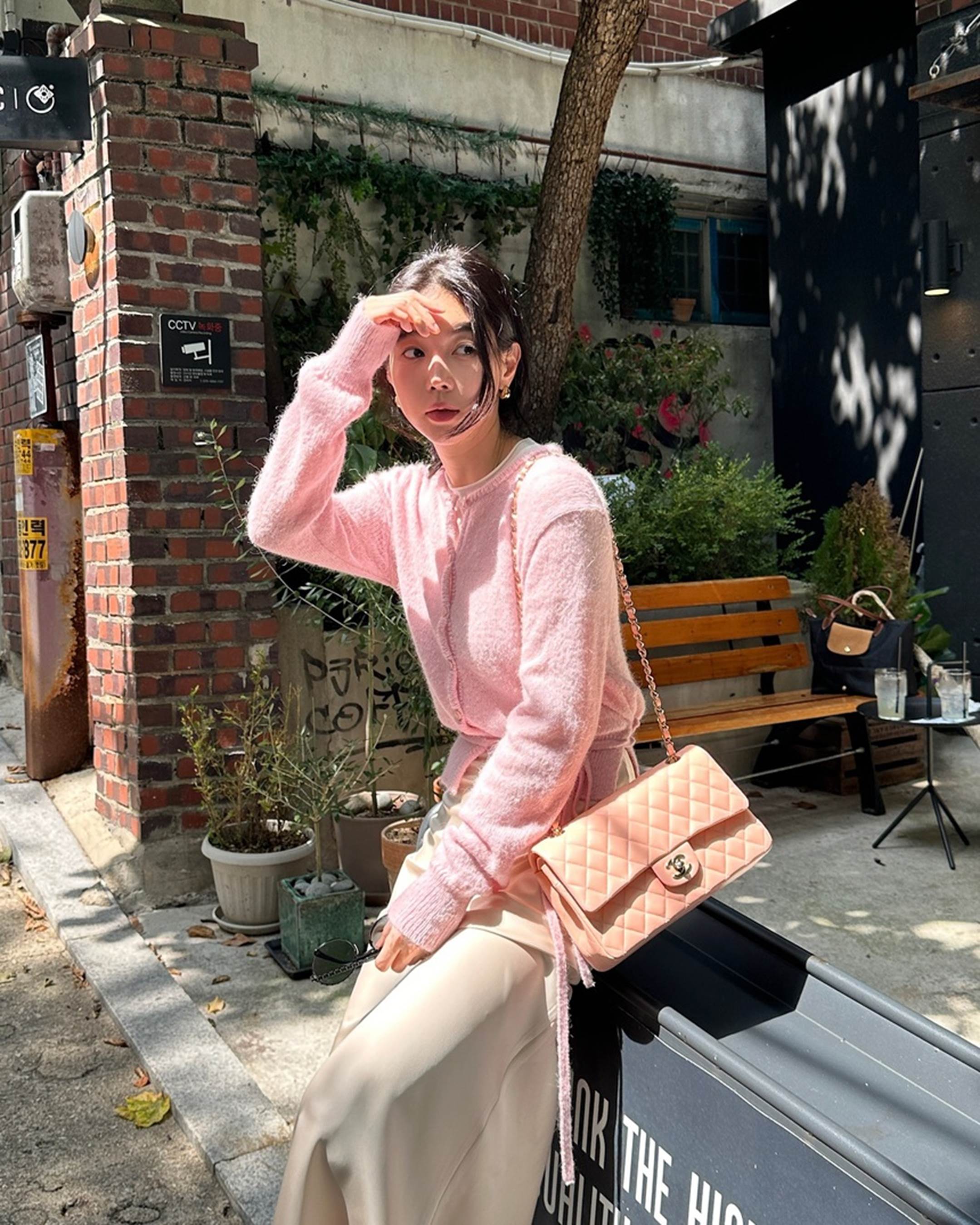 10 bộ trang phục lên hình sống ảo tuyệt đẹp-4