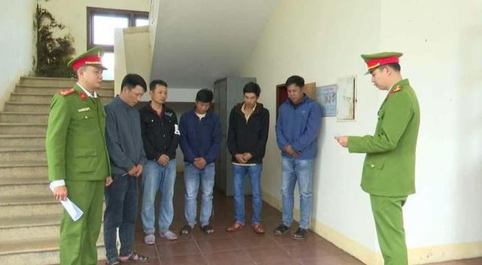 Nhóm đối tượng xẻ thịt 6 con trâu của người dân bán được bao nhiêu tiền?-1