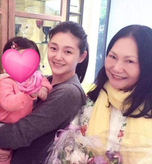 Mẹ khóc nghẹn bên thi thể Từ Hy Viên, cầu xin truyền thông và khán giả cùng làm 1 điều vì tâm nguyện của con-1