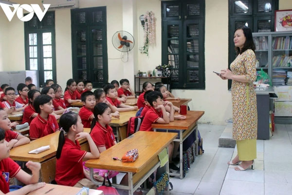 Giáo viên Hà Nội gửi tâm thư lên lãnh đạo Hà Nội trước nguy cơ mất thu nhập tăng thêm-1