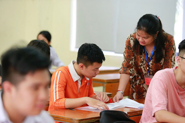 Trường dừng dạy thêm, phụ huynh sấp ngửa tìm cửa mới cho con học thêm-2