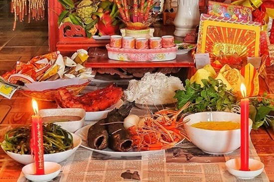 Tại sao mâm cúng vía thần Tài của người miền Nam luôn có cá lóc nướng?