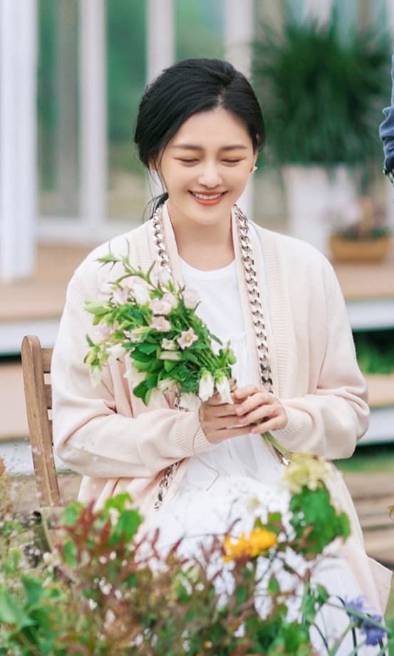 Suy ngẫm về 14 câu nói rất đời của Từ Hy Viên - sao băng” tắt ở tuổi 48-2