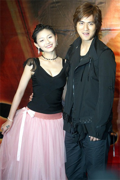 Châu Du Dân 2 lần đưa tang tình cũ: Trầm cảm vì mất Hứa Vỹ Luân, 18 năm sau bi kịch lặp lại với Từ Hy Viên-4