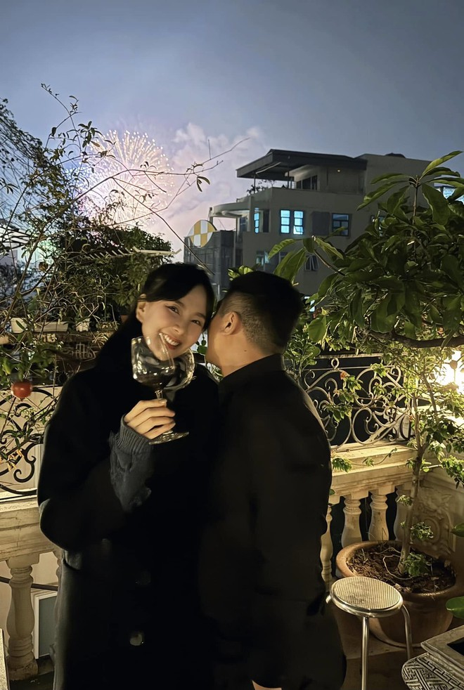 Mai Ngọc lần đầu để lộ cận vòng 2 lớn rõ khi mang thai ở tuổi 35, 1 điểm không giống các mẹ bỉm khác-5