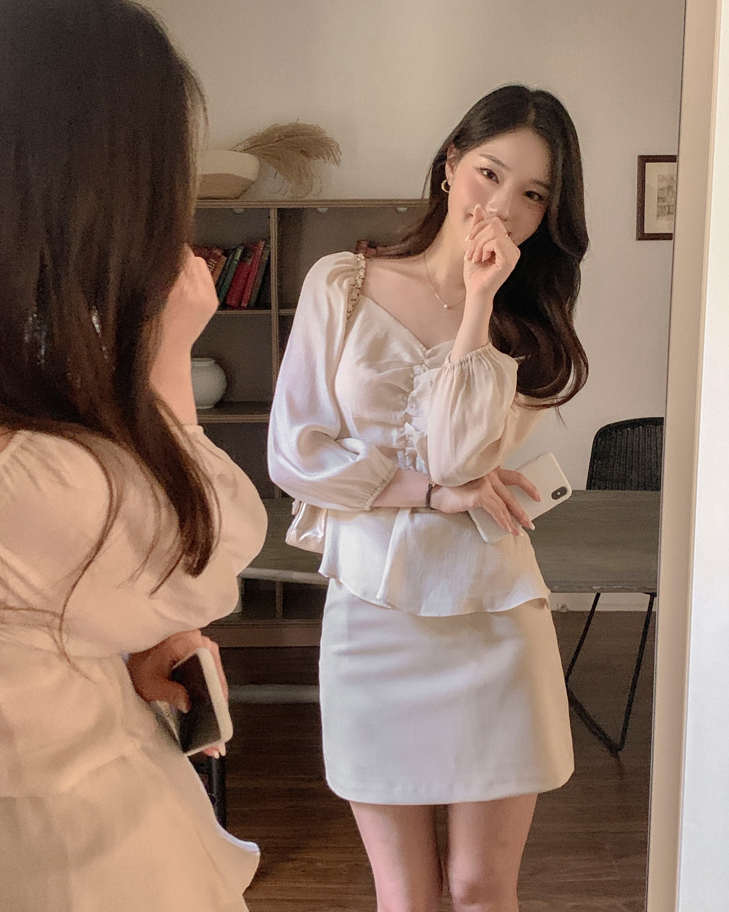 5 mẫu chân váy dẫn đầu xu hướng thời trang 2025-7