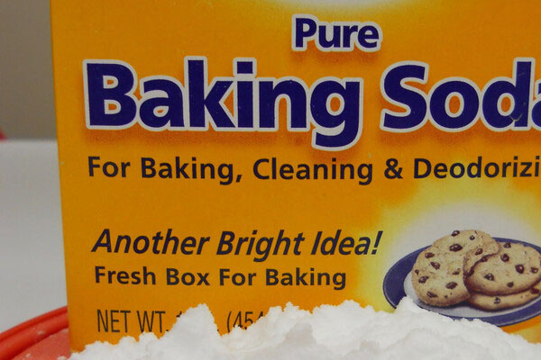 Rắc một nắm baking soda vào ấm đun nước có tác dụng gì?-2