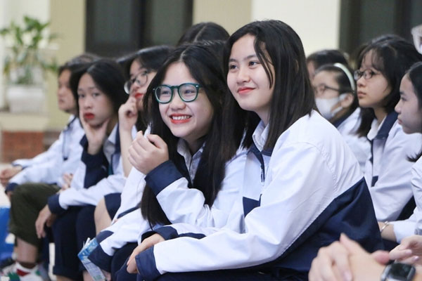 4 ngành học lương 50 triệu/tháng dành cho nữ giới học giỏi Văn-2