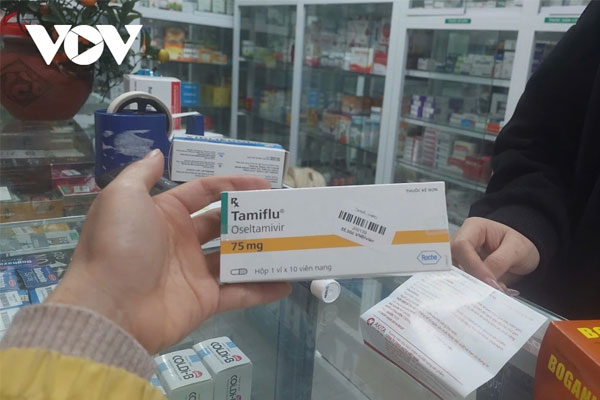 Bác sĩ cảnh báo tình trạng đổ xô mua Tamiflu điều trị cúm A-1