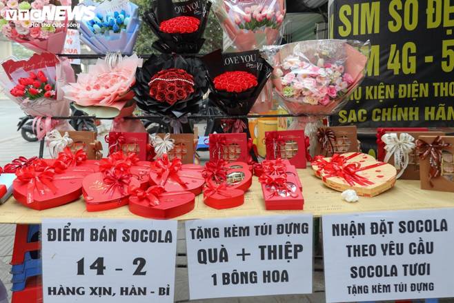 3 tiếng chốt 50 đơn, cửa hàng socola hốt bạc mùa Valentine 2025-11