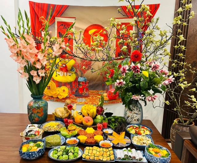 Khung giờ đẹp cúng Rằm tháng Giêng 2025 ngày mai và sự khác biệt trong mâm cỗ cúng cần chuẩn bị không phải ai cũng biết-1