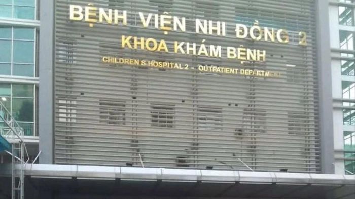 Công an xác minh vụ ôm con khóc nức nở trước bệnh viện ở TP.HCM-3